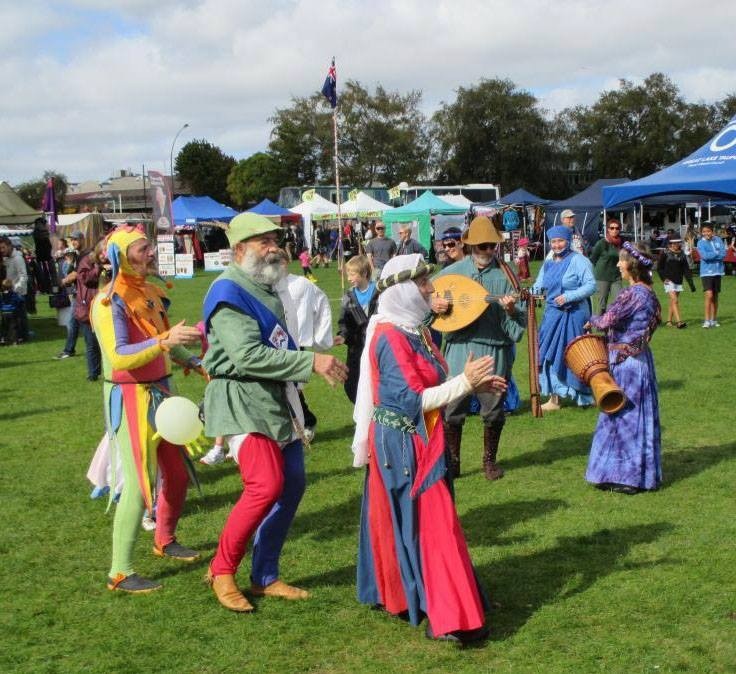 medieval-faire-tauranga-2017-1groupdancing