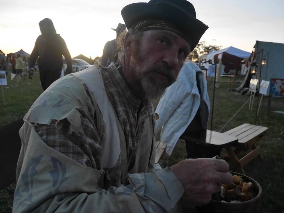 medieval-faire-tauranga-2017-2maneating